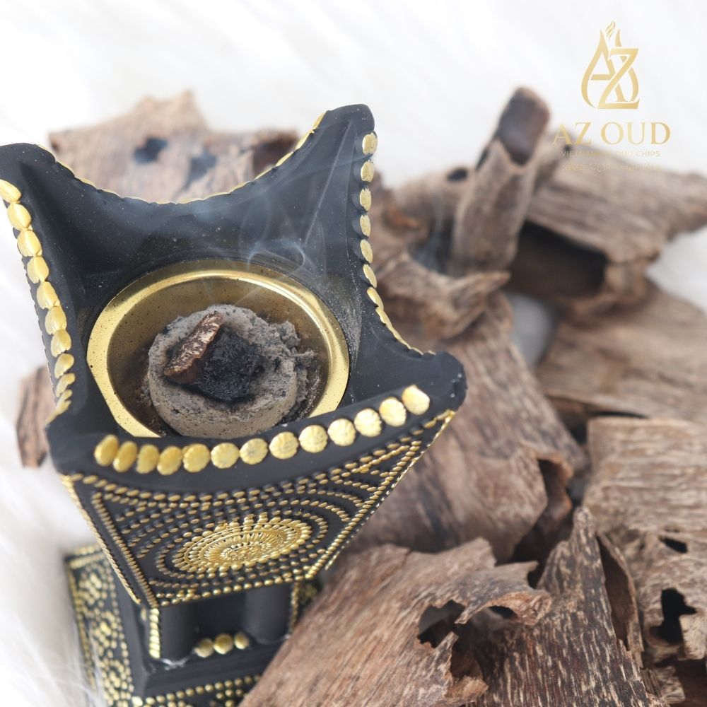 OWC2 - Oud Wood Chips Grade AA+ ( 100g )