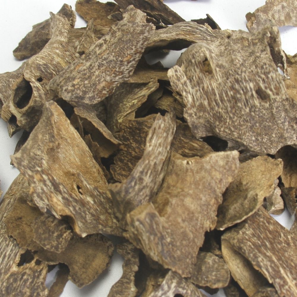 OWC2 - Oud Wood Chips Grade AA+ ( 100g )
